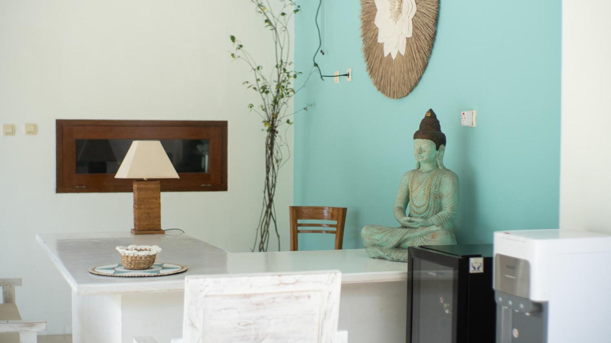 The White Bay Lombok Apartment Kuta  Exterior photo